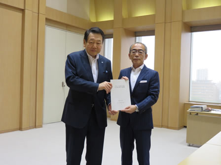 要望書提出の様子